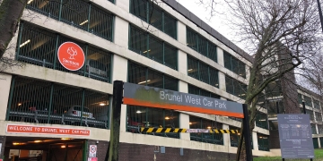 Police officers rescue suicidal man from edge of Swindon multi-storey car park