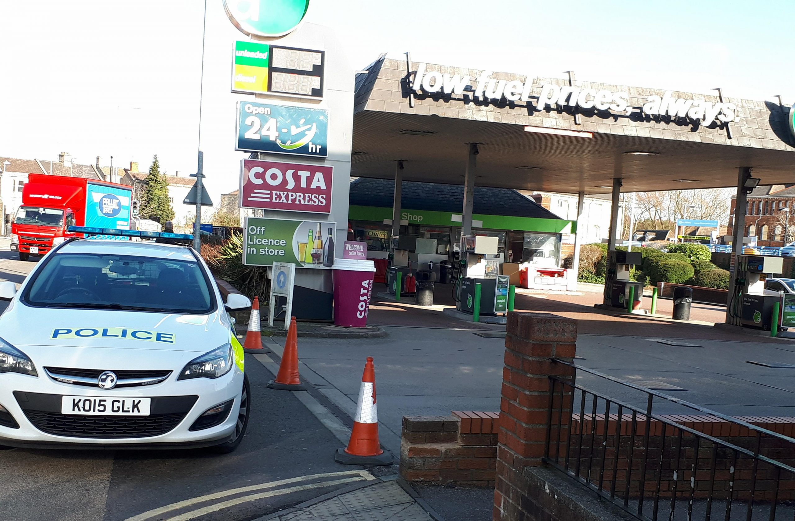 Armed robber arrested following knifepoint raid on Trowbridge petrol station