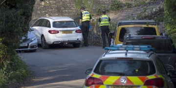 Police helicopter called in to hunt for suspects who ditched car in Swindon