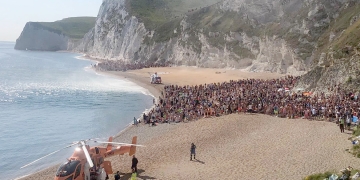 NATIONAL: Social distancing impossible as helicopters land on Dorset beach