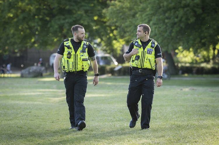 Man arrested for shouting racist abuse at people in Swindon park