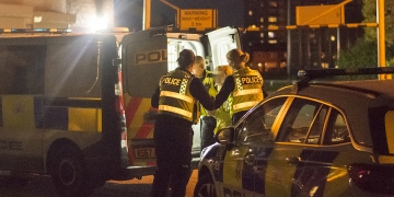 Police race to Swindon property after firefighters extinguish corridor blaze