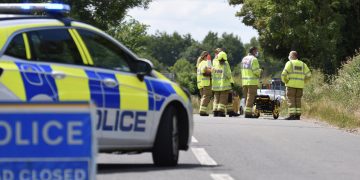 Main road between Lechlade and Fairford closed as air ambulance lands for crash