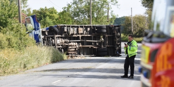 Country lane near Royal Wootton Bassett closed as lorry overturns in crash