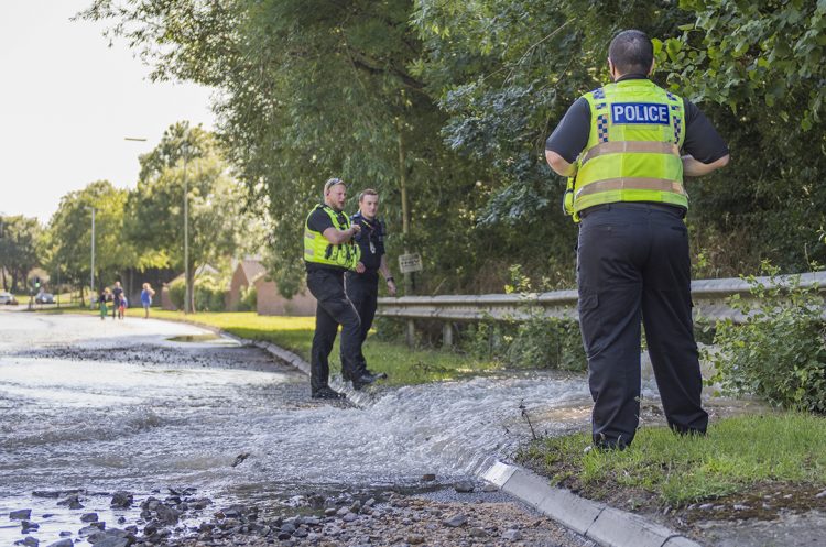 Police close two Swindon roads after burst water main causes flooding