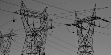 Explosion heard across Swindon moments before early morning power cut