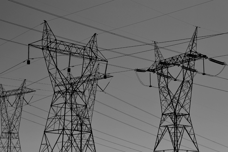 Explosion heard across Swindon moments before early morning power cut