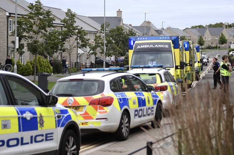Swindon road closed as Wiltshire Air Ambulance lands for medical incident
