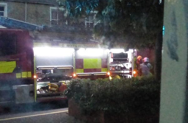 Firefighters tackles kitchen blaze at flat in Swindon town centre