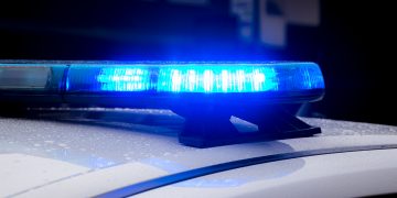 Man arrested after police assaulted during routine traffic stop in Swindon