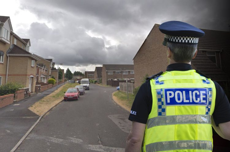 Police investigate report of ‘distressed’ woman being forced into car in Swindon