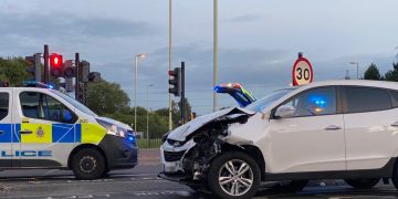 Thamesdown Drive in Swindon partially blocked following two car crash