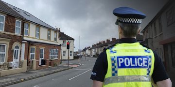 Man drives off at high speed as female passenger screams for help in Swindon
