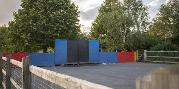 Teenager stabbed during evening knife attack in North Swindon play park