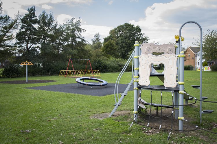 Police called to Swindon play area after man accused of photographing children