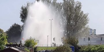 Vehicles and pedestrians pelted with stones and mud as water main bursts