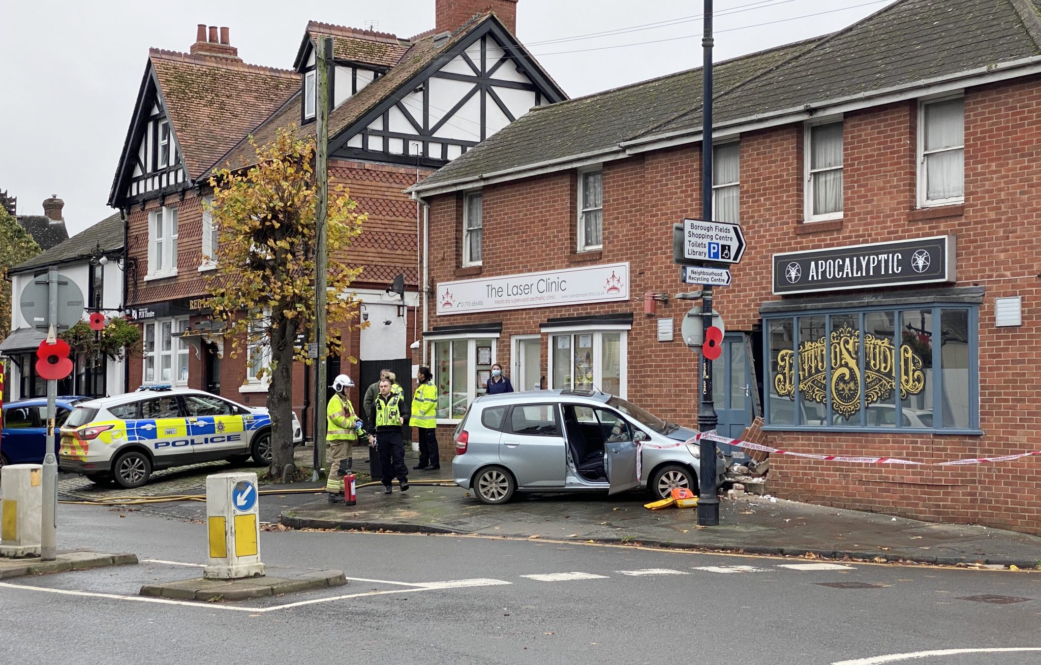 Main road gridlocked after car crashes into Royal Wootton Bassett shop