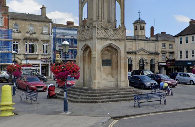 Sitting on benches ‘banned’ as council removes seating areas on request of police