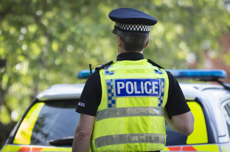 Wiltshire Police disperse hundreds of people sledging at country park in Swindon