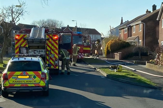 Wiltshire and Oxfordshire fire crews battle house blaze in Swindon