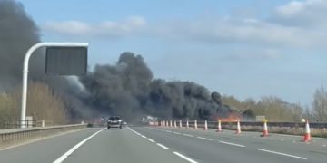 Major lorry blaze closes M4 through Swindon in both directions