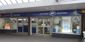 Chippenham man drowning in debt ‘dipped his hand in the till’ for six months
