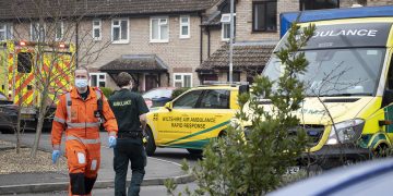 Crime scene in place after child dies in Calne cul-de-sac crash