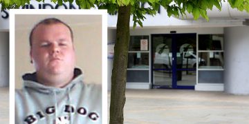 Man issued homophobic abuse at worker after being asked to wear face covering