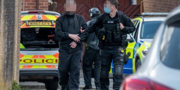 Suspected gunman arrested in Trowbridge siege – police statement confirms