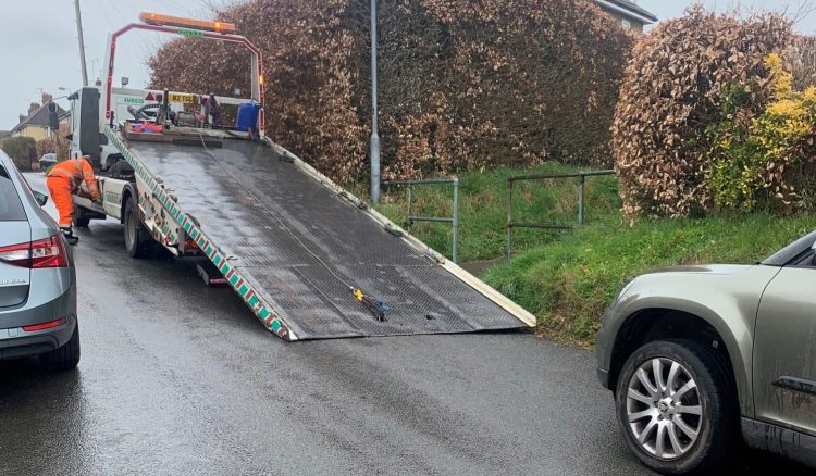 Police tow car obstructing Marlborough road after failed search for owner