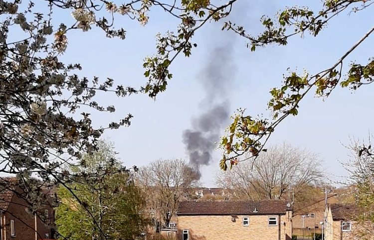 Three fire crews battle shed and fence blaze in West Swindon