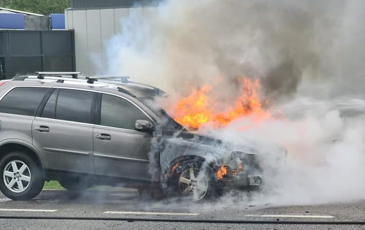 Great Western Way in Swindon closed as firefighters battle car blaze