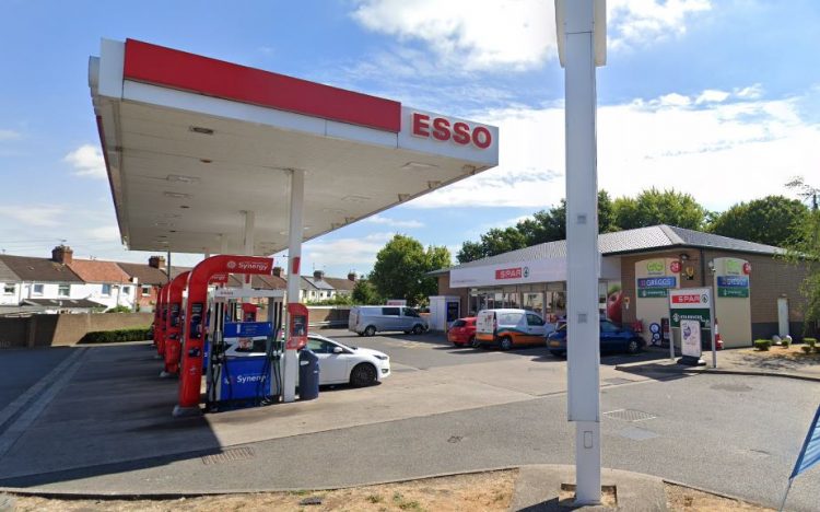 Swindon boy, 15, found with machete during service station forecourt arrest