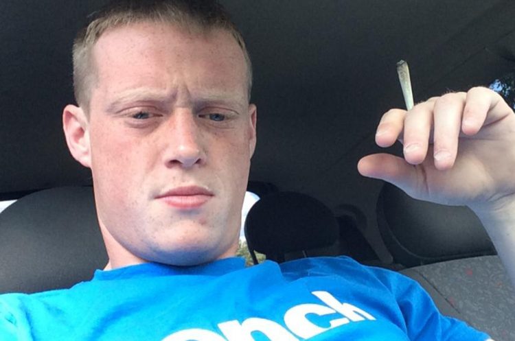 Disqualified driver caught after police officer spots unrestrained child in van