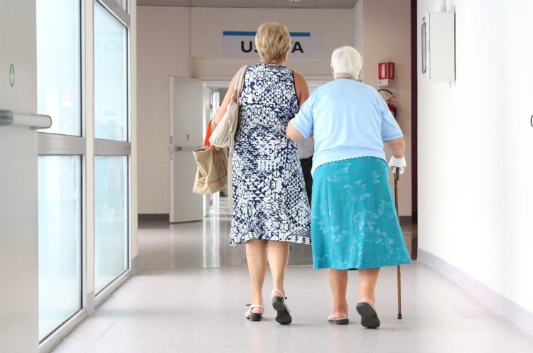 Nurse stole £130 from elderly woman’s handbag whilst she received treatment