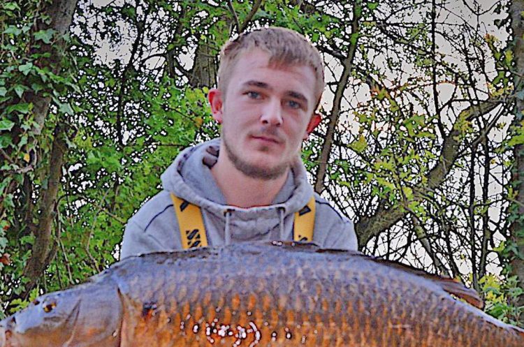 Swindon man admits assaulting mother, sister, ex-girlfriends and police officer