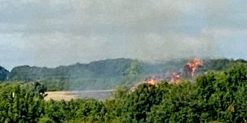Tonnes of baled straw ablaze near Marlborough sparks fire service response