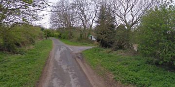 Man with ‘white sideburns’ reportedly pulled knife on dog walkers in Warminster