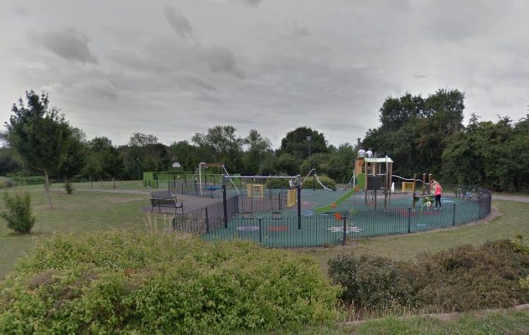 17-year-old boy threatened teenage girls with machete at Swindon play park
