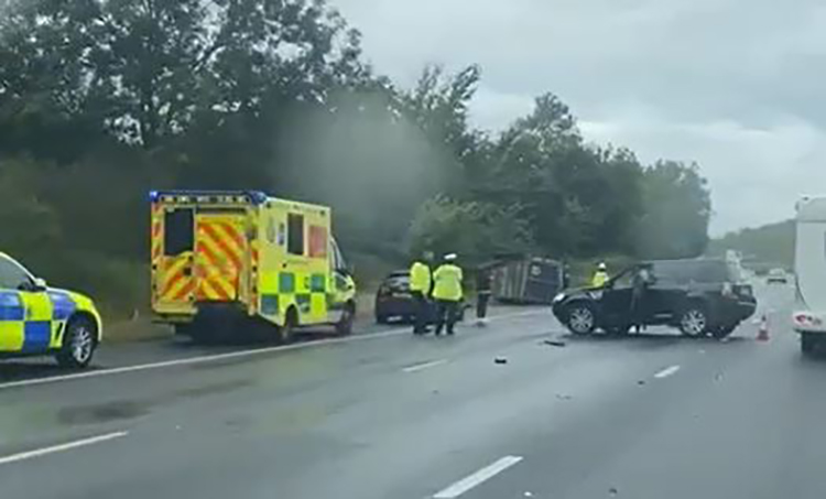 Horse appears uninjured in multi-vehicle collision on the M4 near Swindon