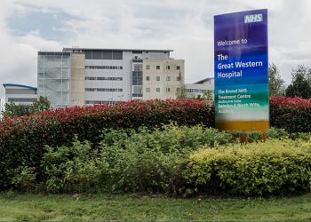 Swindon man kicked nurse in face after being rushed to hospital unconscious