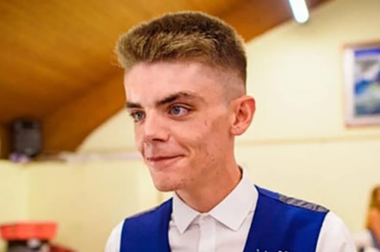 Swindon man assaulted girlfriend before spitting in face of 11-year-old stranger