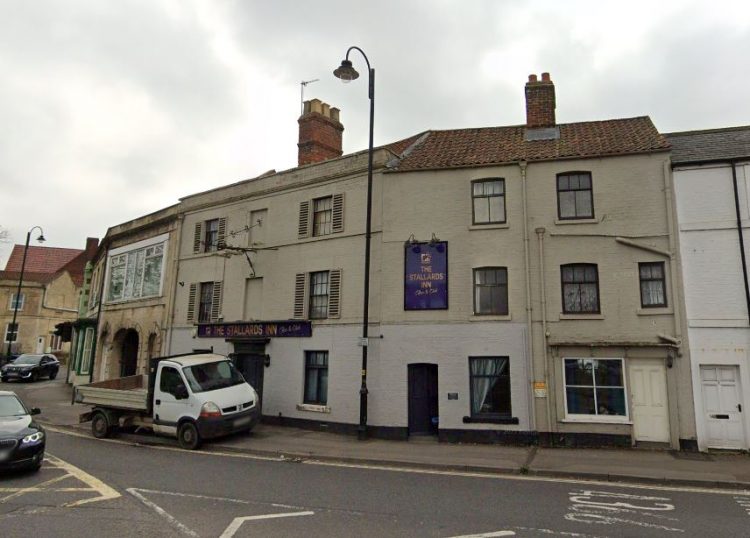 Man shouts “f**k you” after he admits burgling ‘struggling’ pub and pharmacy