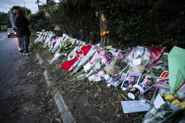 Teenager admits setting up fake fundraiser for four lads who died in A4 horror crash