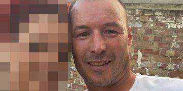 Swindon man with cocaine resisted arrest before calling officers “f**king idiots”