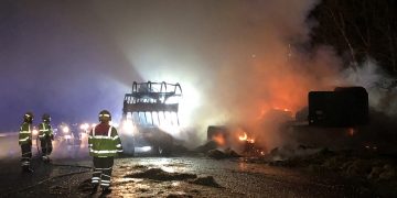 M4 lanes blocked and slip road closed 15 hours after hay lorry blaze broke out