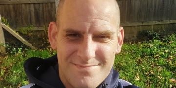 Man tasered after threatening police as they arrive to take son back to prison