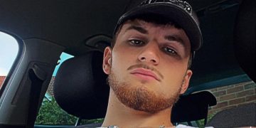 Highworth drink driver ploughed into van when he ‘took his eyes off the road’