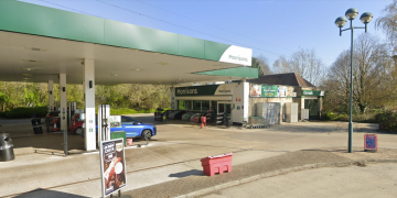 Man who brandished weapon at petrol station admits community order breaches