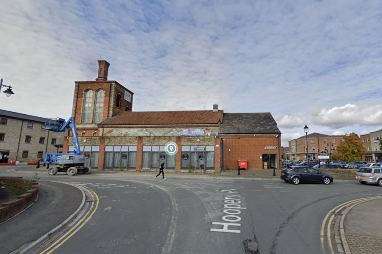 Man and woman arrested after police stop ‘suspicious’ car outside Tree Nightclub